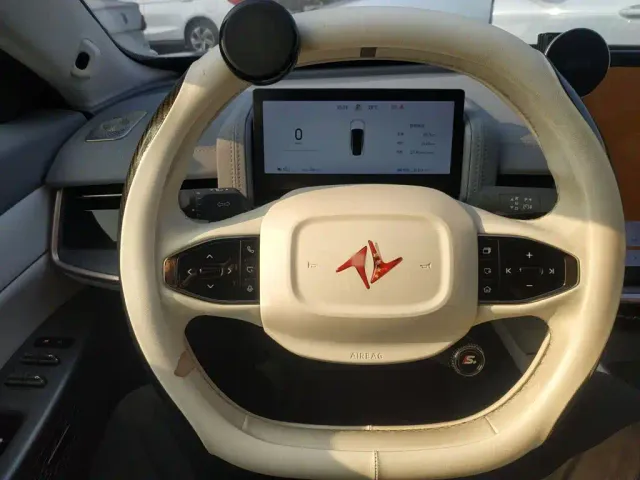 Dongfeng eπ 007 — Фото автомобиля 10