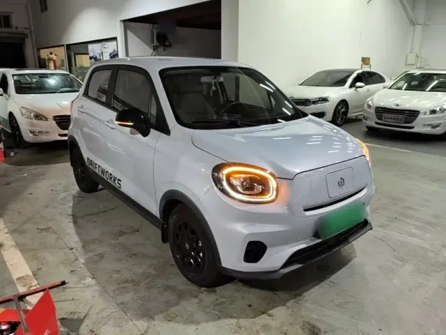 Leapmotor T03 — Фото автомобиля 3