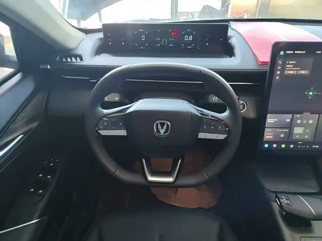 Changan Eado — Фото автомобиля 10