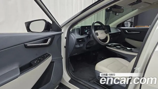 Kia EV6 — Фото автомобиля 10