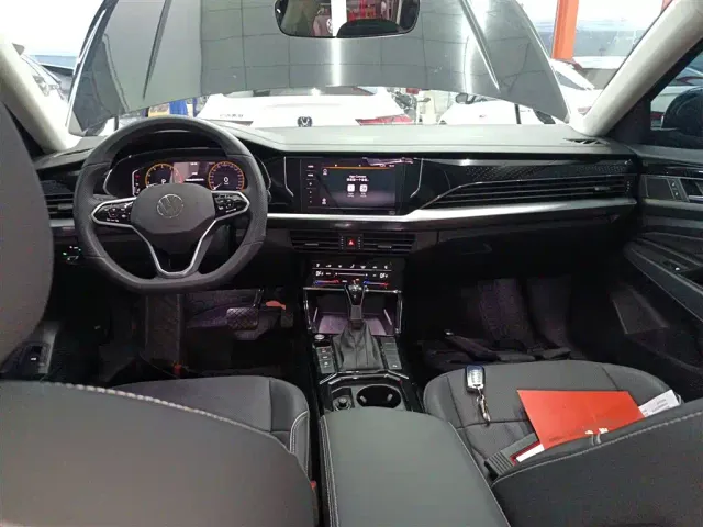 Volkswagen Passat — Фото автомобиля 5