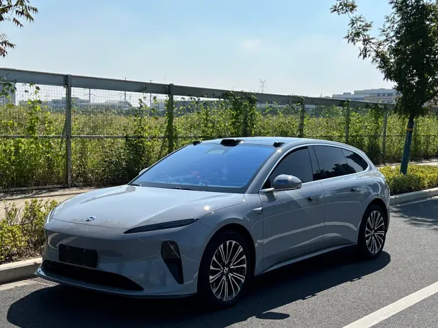 Фотография автомобиля — Nio ET5 Touring