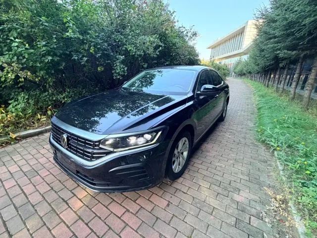 Фотография автомобиля — Volkswagen Passat