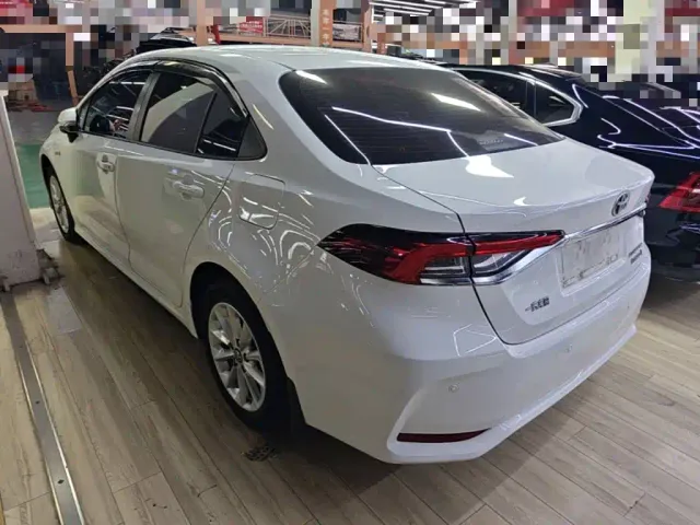 Toyota Corolla — Фото автомобиля 4
