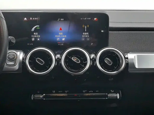 Mercedes-Benz GLB-Class — Фото автомобиля 12