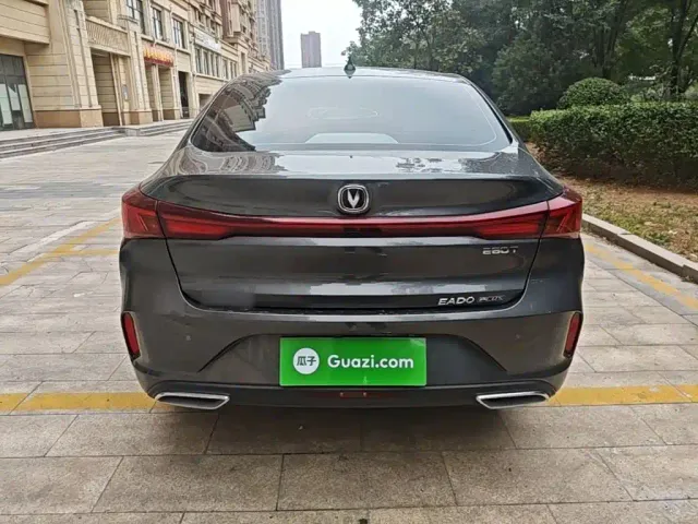 Changan Eado — Фото автомобиля 5