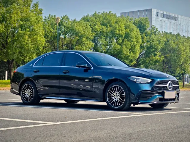 Mercedes-Benz C-Class — Фото автомобиля 2