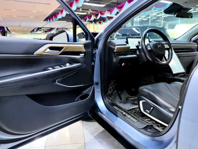 Xpeng P5 — Фото автомобиля 8