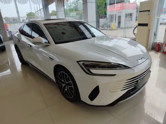 BYD Seal — Фото автомобиля 3