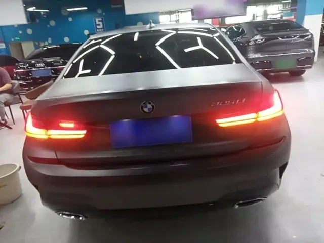 BMW 3 Series — Фото автомобиля 5