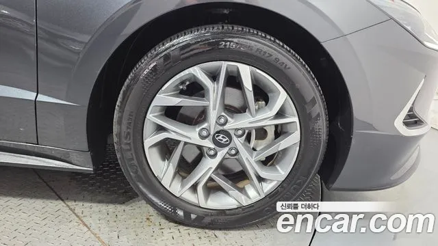 Hyundai Sonata Sonata (DN8) 2.0 LPG(Для проката) — Фото автомобиля 19