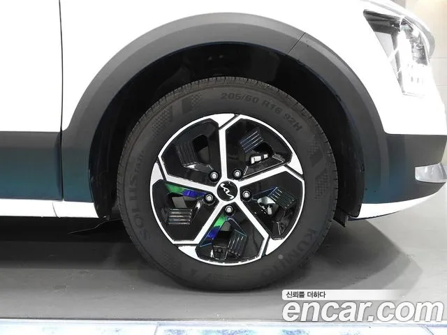 Kia Niro The All New Niro — Фото автомобиля 6