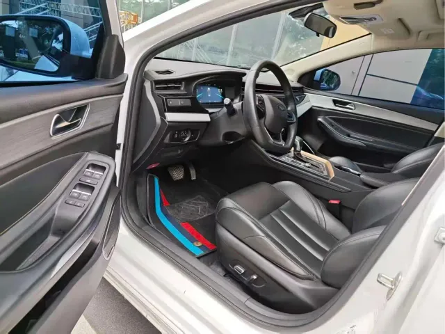 Chery Arrizo 5 PLUS — Фото автомобиля 4