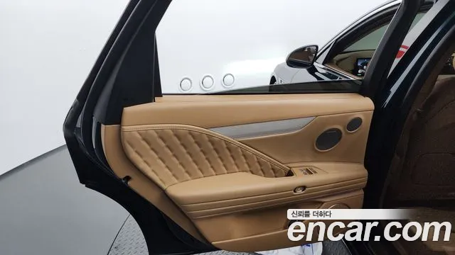 Genesis G80 Electrified G80 (RG3) — Фото автомобиля 22