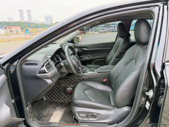 Toyota Camry — Фото автомобиля 11