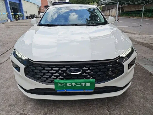Ford Mondeo — Фото автомобиля 2