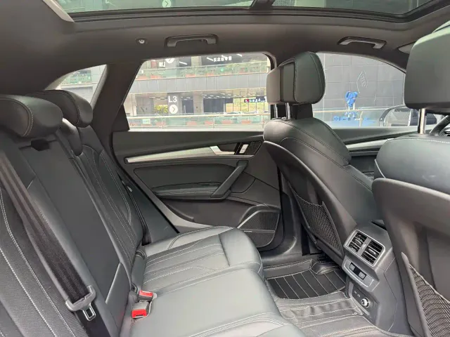 Audi Q5L — Фото автомобиля 9
