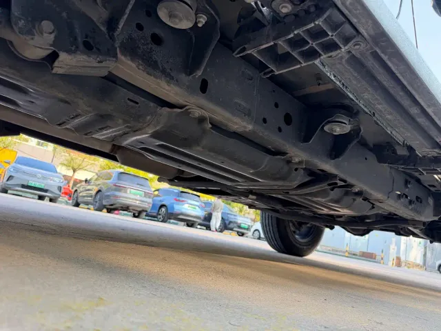 Jeep Wrangler — Фото автомобиля 22
