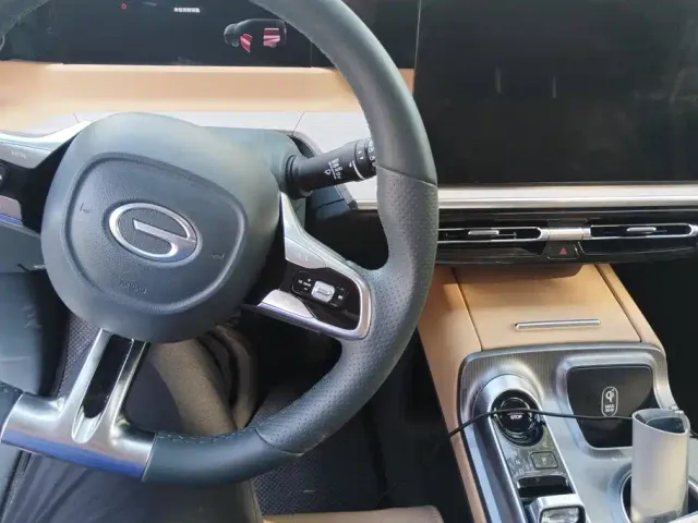 GAC Trumpchi E8 — Фото автомобиля 11