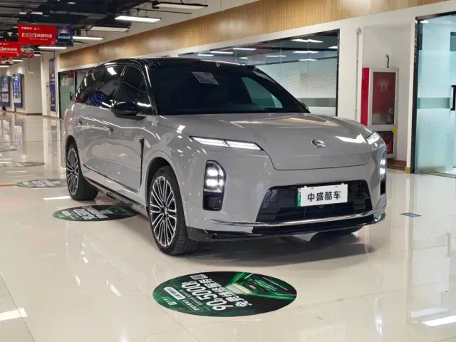 Nio ES8 — Фото автомобиля 3