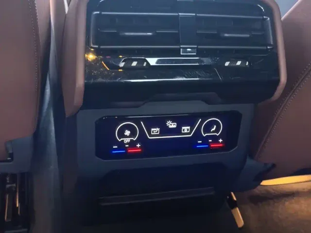BMW 5 Series — Фото автомобиля 12