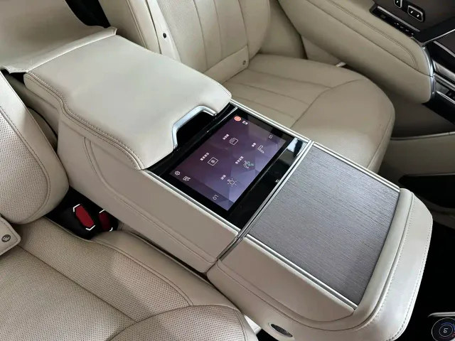 Land Rover Range Rover — Фото автомобиля 7
