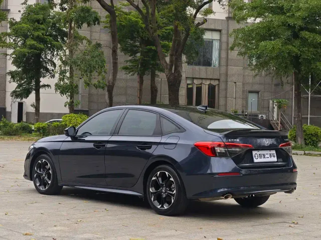 Honda Civic — Фото автомобиля 7