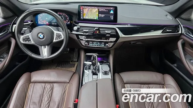 BMW 5 Series G30 — Фото автомобиля 10