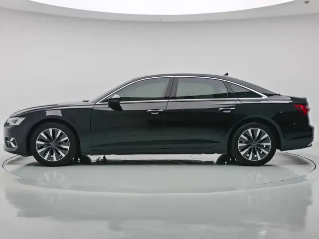 Audi A6L — Фото автомобиля 3