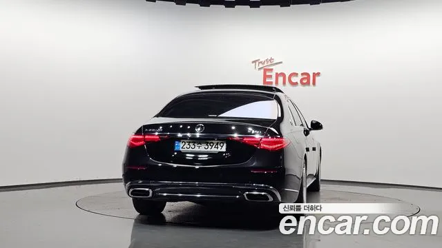 Mercedes-Benz S-Class — Фото автомобиля 2
