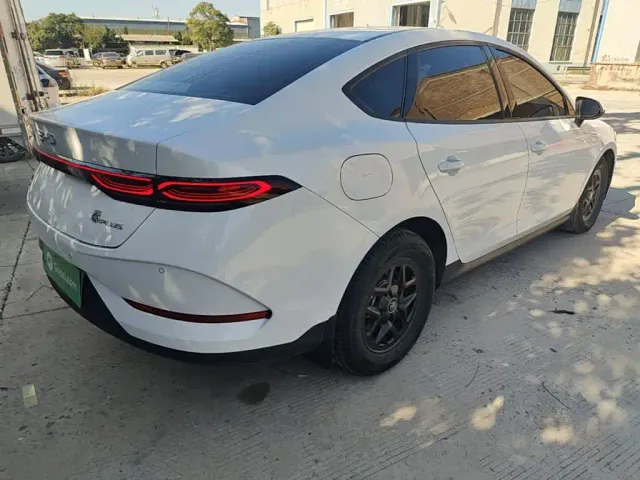 BYD Qin PLUS — Фото автомобиля 6
