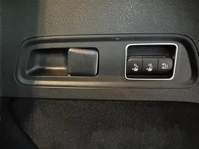 Mercedes-Benz GLS-Class — Фото автомобиля 24