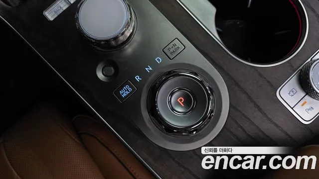 Genesis GV80 — Фото автомобиля 12