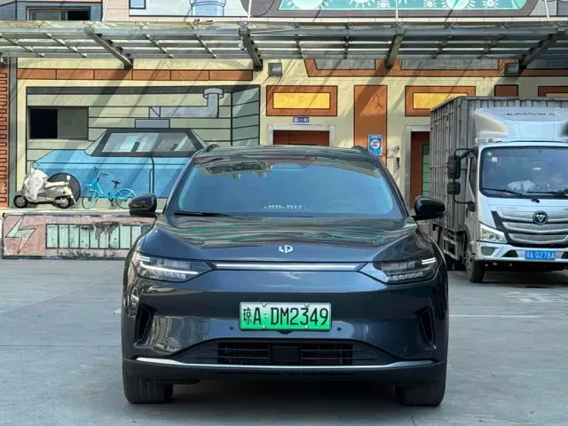 Leapmotor C11 — Фото автомобиля 2