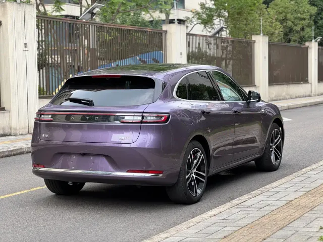 Aito M5 — Фото автомобиля 8
