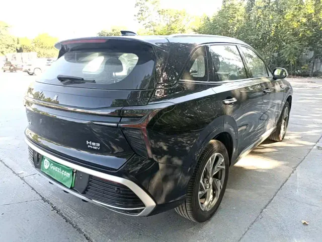 Hongqi HS3 PHEV — Фото автомобиля 6