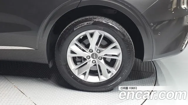 Genesis GV70 — Фото автомобиля 6
