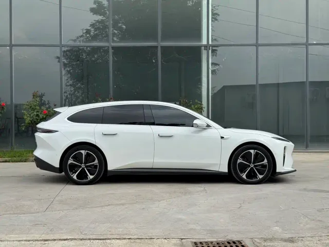 Nio ET5 Touring — Фото автомобиля 19