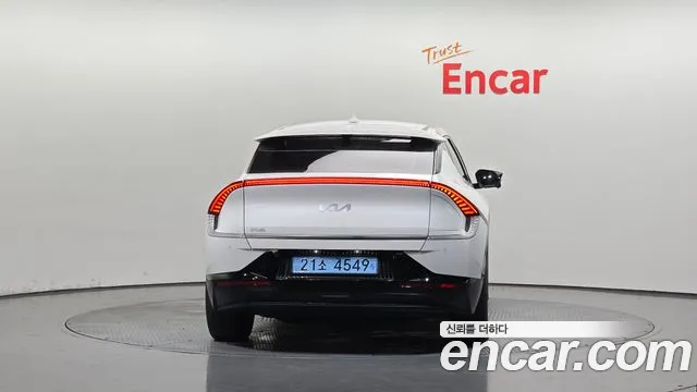 Kia EV6 — Фото автомобиля 4
