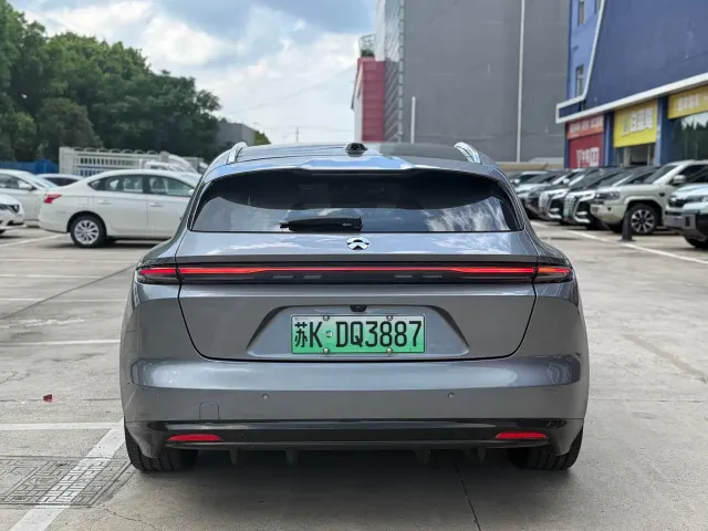 Nio ET5 Touring — Фото автомобиля 16