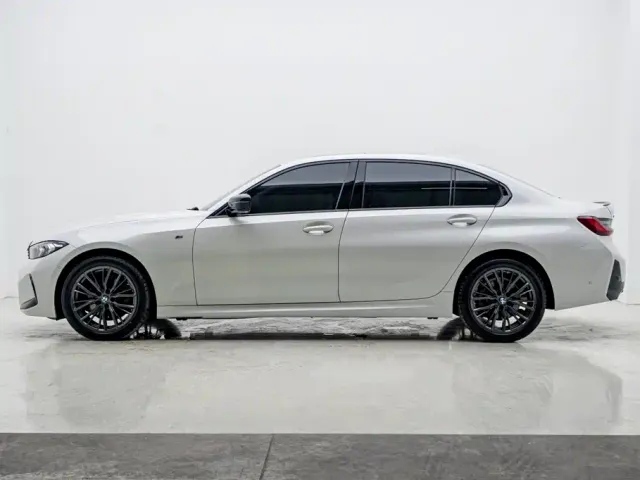 BMW 3 Series — Фото автомобиля 27