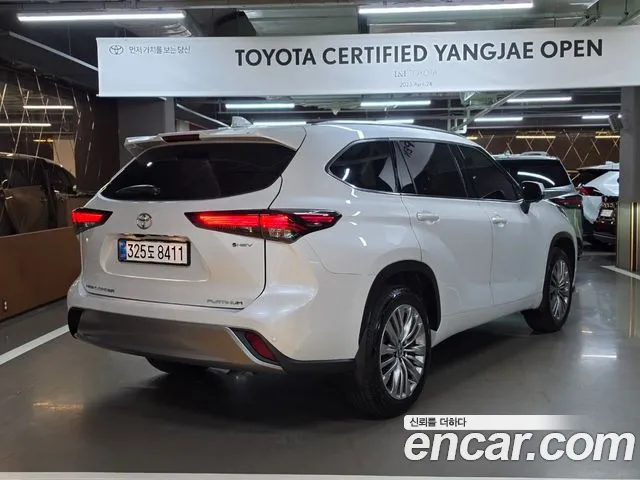 Toyota Highlander — Фото автомобиля 2