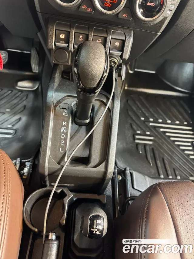 Suzuki Jimny — Фото автомобиля 9