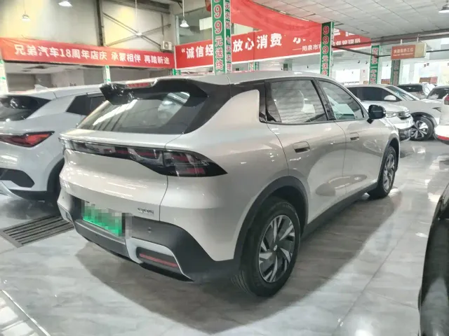 Changan Qiyuan Q05 — Фото автомобиля 7