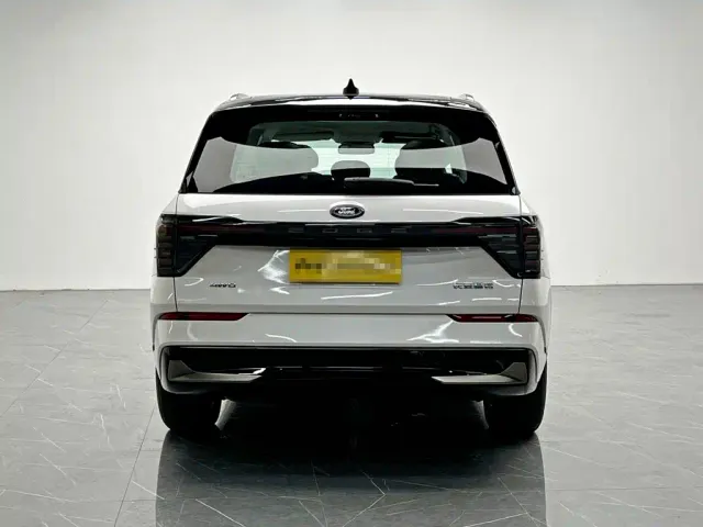Ford Edge — Фото автомобиля 5