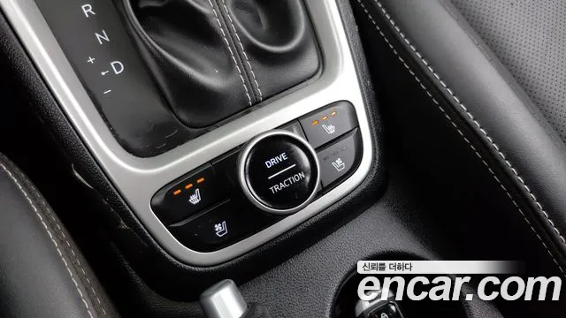 Hyundai Venue — Фото автомобиля 15