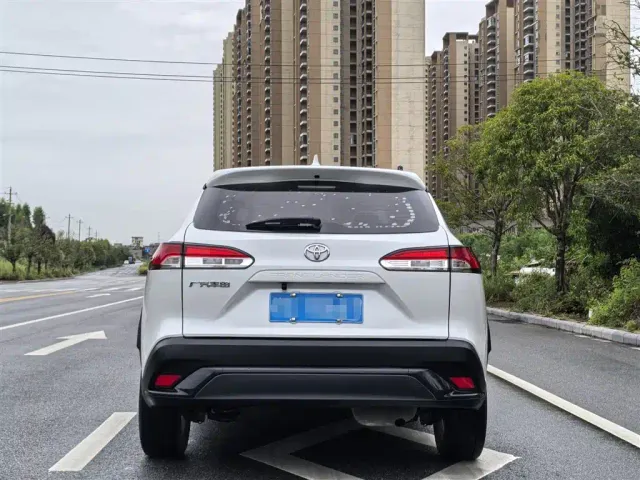 Toyota Frontlander — Фото автомобиля 5