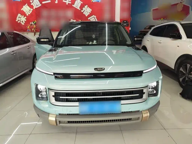 Geely ICON — Фото автомобиля 2