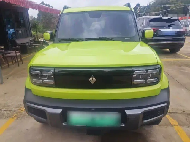Baojun Yep — Фото автомобиля 2