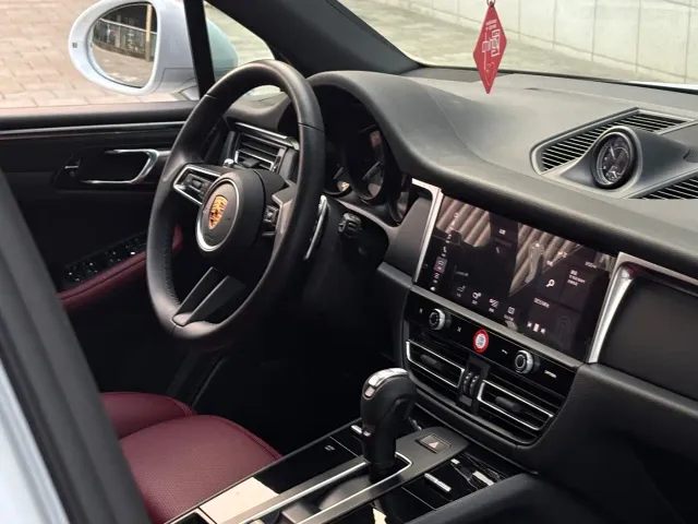 Porsche Macan — Фото автомобиля 13